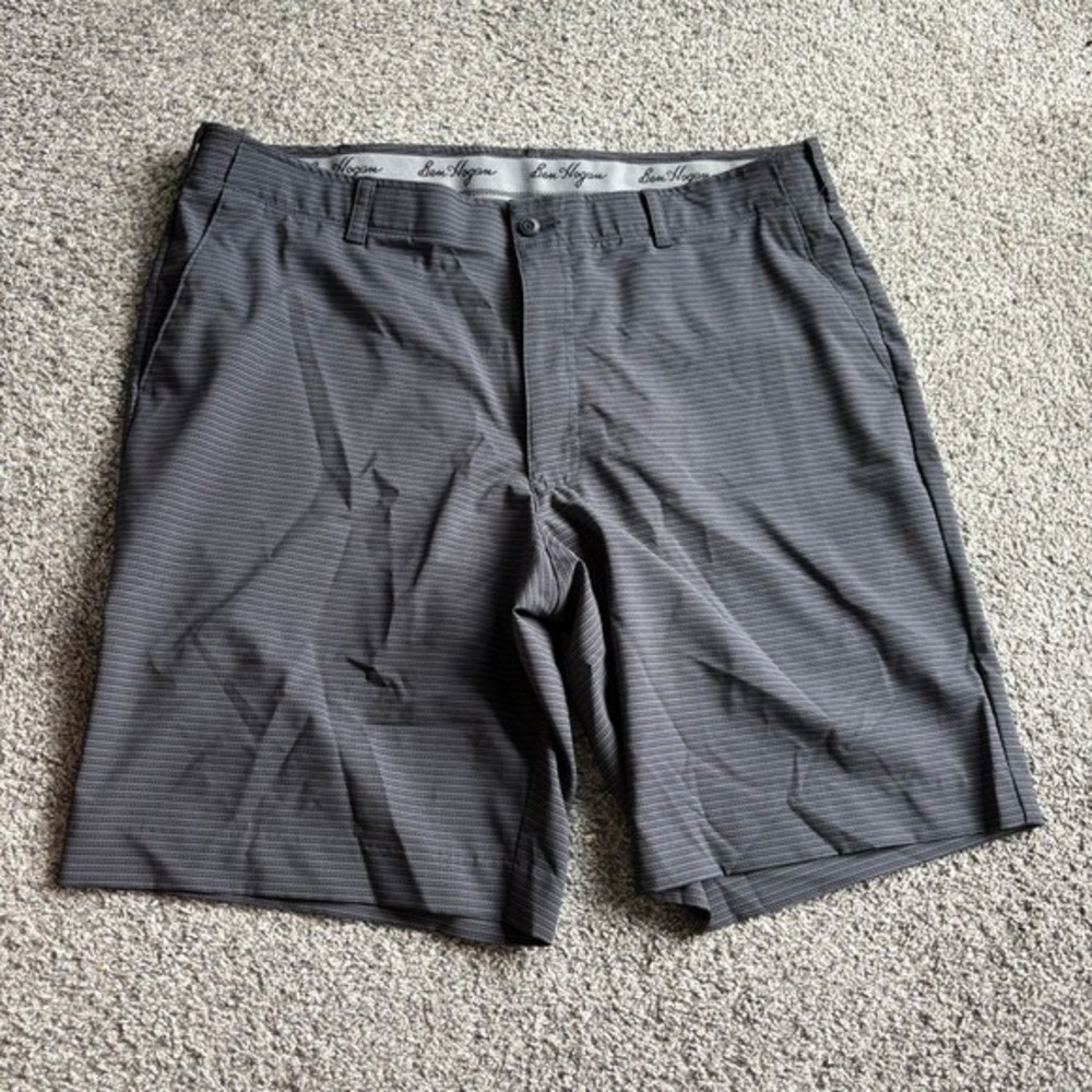 Ben Hogan Golf Shorts Performance Flat Front Gray Striped Mens Size 40